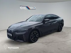 Grau Gebraucht 2024 BMW i4 Shadowline Limousine | 57.790 € (Fairer Preis)