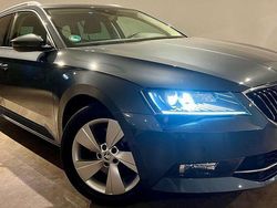 Grau Gebraucht 2016 Skoda Superb Style Kombi | 15.790 € (Fairer Preis)