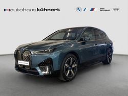 Blau Gebraucht 2022 BMW iX Sport Line SUV | 43.455 € (Guter Preis)