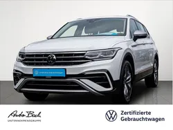 Weiß (pure white) Gebraucht 2024 VW Tiguan Allspace Elegance SUV | 41.940 € (Guter Preis)