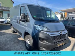 Grau Gebraucht 2022 Citroën Jumper Start Van / Kleinbus | 17.999 € (Superpreis)