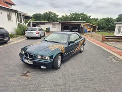 Grün Gebraucht 1995 BMW 320 Cabriolet Cabrio | 6.300 €