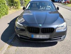 Grau Gebraucht 2011 BMW 520 Kombi | 13.500 €