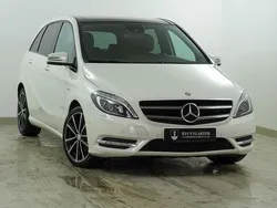 Weiß Gebraucht 2012 Mercedes B200 Edition 1 Van / Kleinbus | 8.450 € (Fairer Preis)