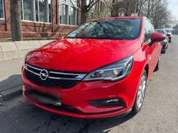 Rot Gebraucht 2018 Opel Astra Limousine | 7.900 € (Guter Preis)