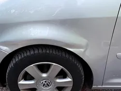 Grau Gebraucht 2006 VW Touran Van / Kleinbus | 2.900 € (Etwas zu teuer)