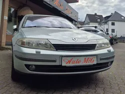 Grau Gebraucht 2002 Renault Laguna II Initiale Limousine | 1.990 € (Etwas zu teuer)