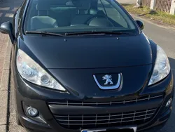 Schwarz Gebraucht 2012 Peugeot 207 CC Roland Garros Cabrio | 5.400 € (Fairer Preis)