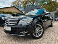 Schwarz Gebraucht 2011 Mercedes C180 Avantgarde Kombi | 10.990 € (Guter Preis)