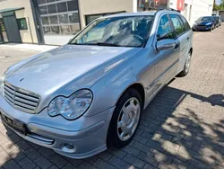 Silber Gebraucht 2005 Mercedes C180 Classic Kombi | 999 € (Fairer Preis)