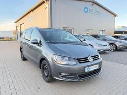 Indiumgrau Gebraucht 2017 VW Sharan Highline Van / Kleinbus | 18.990 € (Guter Preis)