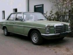 Grün Gebraucht 1975 Mercedes /8 Limousine | 6.400 €