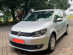 Silber Gebraucht 2014 VW Touran Comfortline Van / Kleinbus | 4.100 € (Guter Preis)