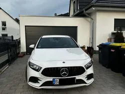 Weiß Gebraucht 2018 Mercedes A200 Kleinwagen | 23.800 € (Teuer)