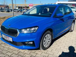 Blau Gebraucht 2024 Skoda Fabia Essence Kleinwagen | 16.390 € (Superpreis)