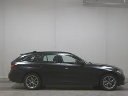 Schwarz Gebraucht 2021 BMW 330 Sport Line Kombi | 22.480 € (Superpreis)