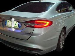 Grau Gebraucht 2017 Ford Fusion Limousine | 9.000 €