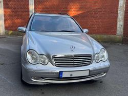 Silber Gebraucht 2004 Mercedes C200 Avantgarde Kombi | 2.800 € (Guter Preis)