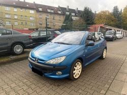 Blau Gebraucht 2002 Peugeot 206 CC Platinum Cabrio | 900 € (Guter Preis)