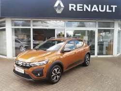 Orange Gebraucht 2023 Dacia Sandero Expression Kleinwagen | 16.690 € (Guter Preis)