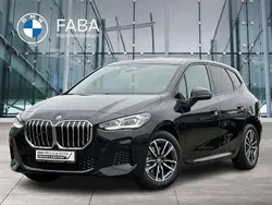 Saphirschwarz Gebraucht 2024 BMW 218 Active Tourer M Sport Van / Kleinbus | 34.790 € (Etwas zu teuer)