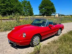 Rot Gebraucht 1992 Alfa Romeo Spider Cabrio | 17.490 €