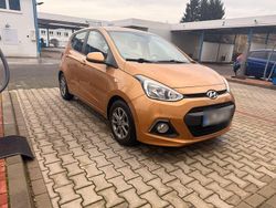 Gold Gebraucht 2015 Hyundai i10 Edition Kleinwagen | 4.400 € (Fairer Preis)