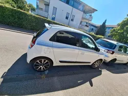 Weiß Gebraucht 2015 Renault Twingo Cosmic Kleinwagen | 8.000 € (Guter Preis)