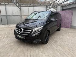 Schwarz Gebraucht 2018 Mercedes V220 Avantgarde Van / Kleinbus | 36.450 € (Fairer Preis)