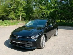 Schwarz Gebraucht 2024 VW Golf VIII Life Kombi | 25.700 € (Guter Preis)