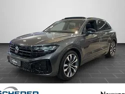 Grau Neu 2025 VW Touareg R-line SUV | 117.930 €