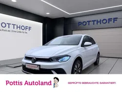 Weiss Gebraucht 2024 VW Polo Move Limousine | 20.777 € (Fairer Preis)