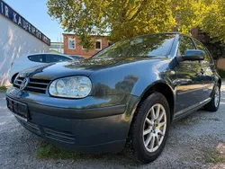 Grau Gebraucht 2002 VW Golf IV Basis Limousine | 999 € (Fairer Preis)