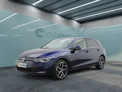 Blau Gebraucht 2023 VW Golf VIII Style Limousine | 27.900 € (Superpreis)