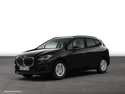 Schwarz Gebraucht 2024 BMW 216 Active Tourer Van / Kleinbus | 27.731 € (Fairer Preis)