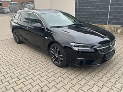 Diamant schwarz/karbon schwarz Gebraucht 2022 Opel Insignia Elegance Kombi | 18.650 € (Fairer Preis)
