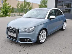 Blau Gebraucht 2012 Audi A1 Attraction Kleinwagen | 4.290 €