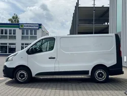 Weiß Gebraucht 2019 Renault Trafic Komfort Van | 14.870 € (Teuer)