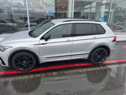 Silber Gebraucht 2024 VW Tiguan R-line SUV | 37.900 € (Fairer Preis)