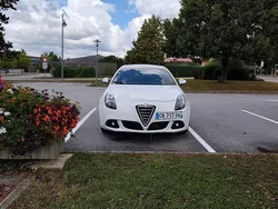 Weiß Gebraucht 2012 Alfa Romeo Giulietta Kleinwagen | 2.400 € (Fairer Preis)
