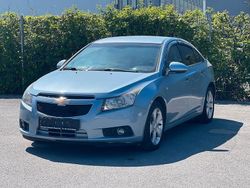 Blau Gebraucht 2011 Chevrolet Cruze LT Limousine | 2.650 € (Etwas zu teuer)