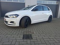 Pure white Gebraucht 2019 VW Polo Trendline Kleinwagen | 7.699 € (Fairer Preis)
