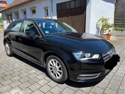 Schwarz Gebraucht 2013 Audi A3 Sportback Attraction Limousine | 10.900 € (Fairer Preis)