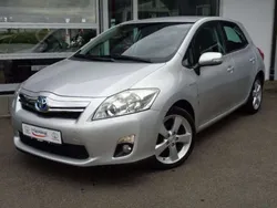 Silber Gebraucht 2010 Toyota Auris Hybrid Executive Limousine | 5.990 € (Fairer Preis)