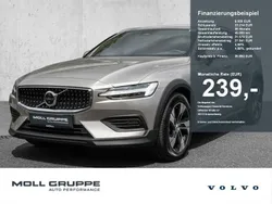 Bright dusk / metallic Gebraucht 2023 Volvo V60 CC Plus Kombi | 35.850 € (Superpreis)