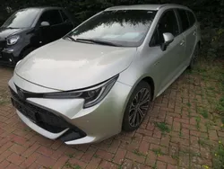 Silber Gebraucht 2022 Toyota Corolla Team Kombi | 23.900 € (Guter Preis)