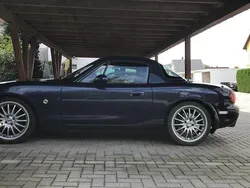Blau Gebraucht 2002 Mazda MX5 Cabrio | 9.950 € (Etwas zu teuer)
