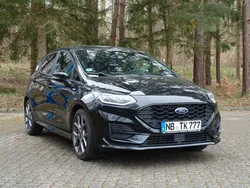 Schwarz Gebraucht 2023 Ford Fiesta ST-Line Kleinwagen | 18.900 € (Fairer Preis)