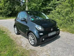 Schwarz Gebraucht 2015 Smart ForTwo Coupé Coupé | 5.800 € (Fairer Preis)