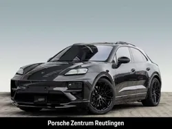Vulkangraumetallic Gebraucht 2025 Porsche Macan Turbo SUV | 130.880 € (Teuer)